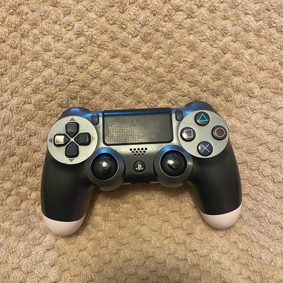 Ps4 - Picture 2 of 4